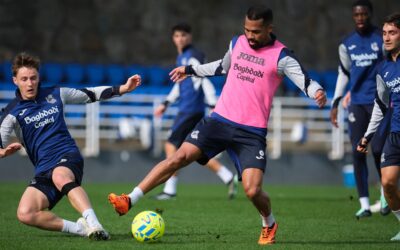 La Real se acerca al derbi sin bajas