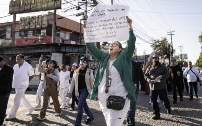 Zoé Robledo anuncia aumento salarial de 8% para los trabajadores del IMSS; 4% será directo al sueldo tabular