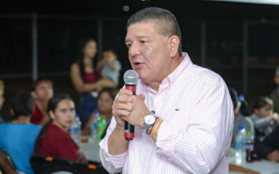 Panistas protestan por detención de César Jáuregui y abogado acusa a Maru Campos de «traición»