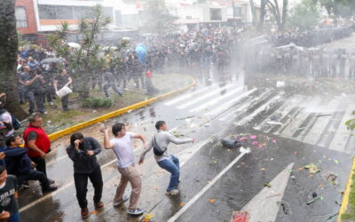 Gobierno de Jalisco admite excesos policiales y libera a todos los detenidos tras protesta por agua contaminada